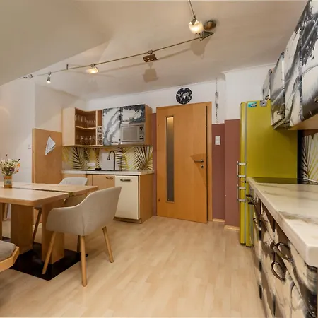 Stadt-chalet Апартаменти *